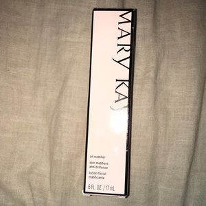 Mary Kay Oil Mattifier